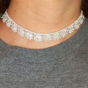 Adjustable white lace choker